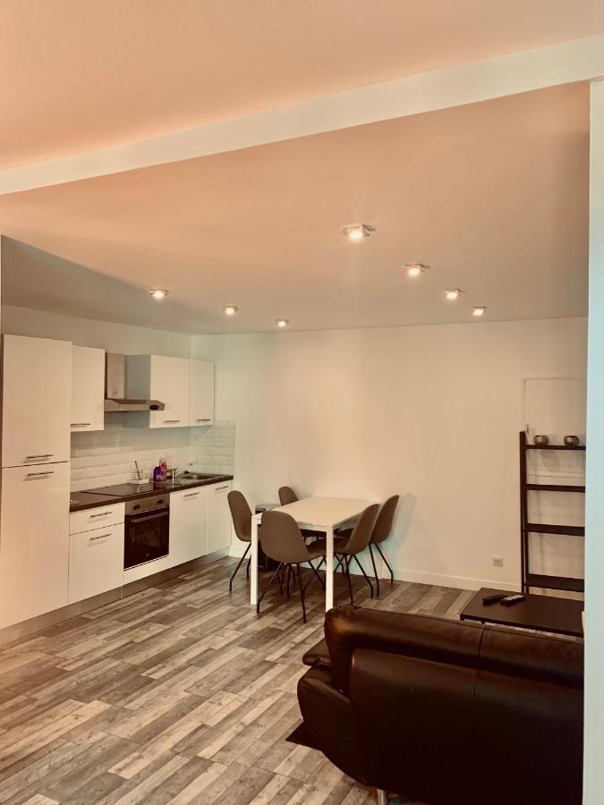 Superbe Appartement En Hyper Centre De Charleville Charleville-Mezieres Exterior photo